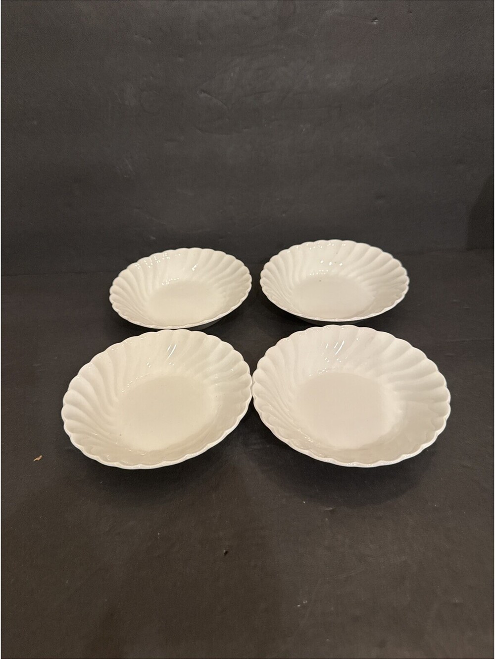 Vintage Johnson Brothers (4) Snowwhite Regency Berry Ice Cream Fruit Bowls 5.25”